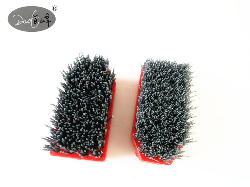 Diamond Antique Brush